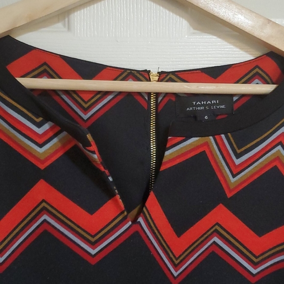 Cap sleeve dress - Picture 2 of 3